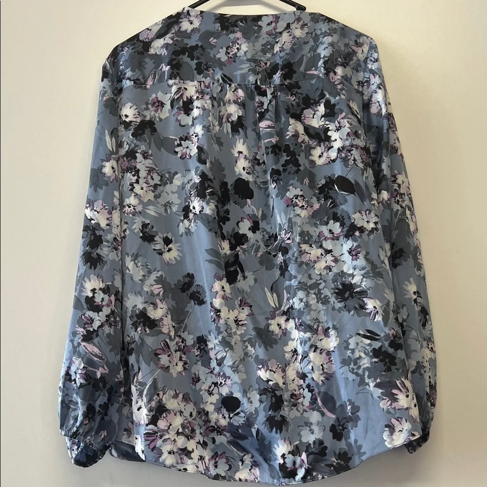 RT: $80 INC International Concepts surplice long sleeve Blouse Blue Floral Sz 1X - Picture 7 of 11